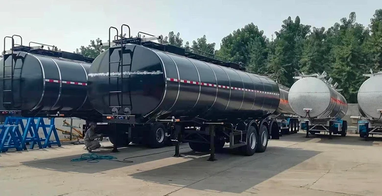 រ៉ឺម៉កដឹកប្រេង asphalt